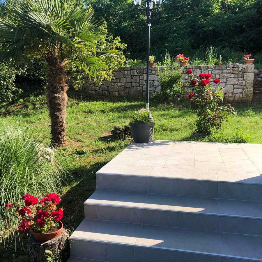 Villa Divna لابين المظهر الخارجي الصورة